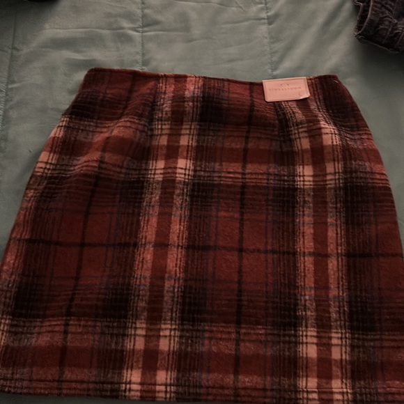 Tinseltown Plaid Skirt - Picture 3 of 5